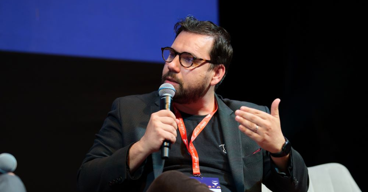 retailArena 2024 | Dragoș Smeu, fondator Mavericks, sfat pentru retaileri: Costul unui client deja existent e mult mai mic decât costul unuia nou