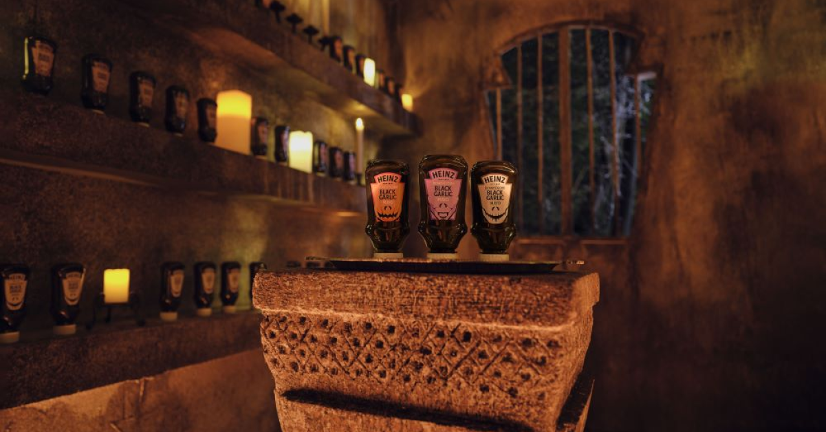 Heinz lansează maioneza cu usturoi negru de Halloween