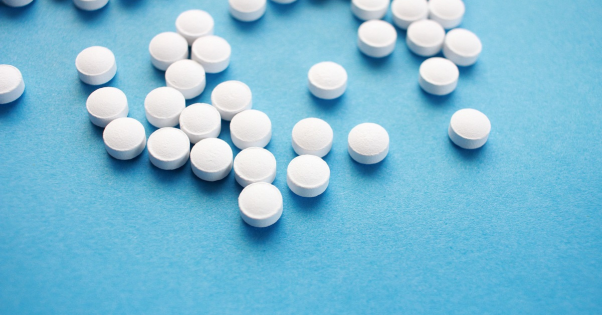 Prețul medicamentelor în farmacii: lanțurile cu cele mai ieftine produse și diferențele între online și ghișeu