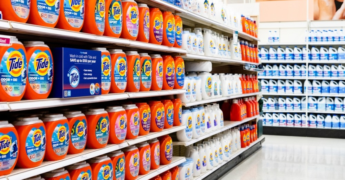 Cifrele P&G, sub semnul întrebării: clienții strâng cureaua la detergenți, dar dau oricât pe creme și șampoane scumpe