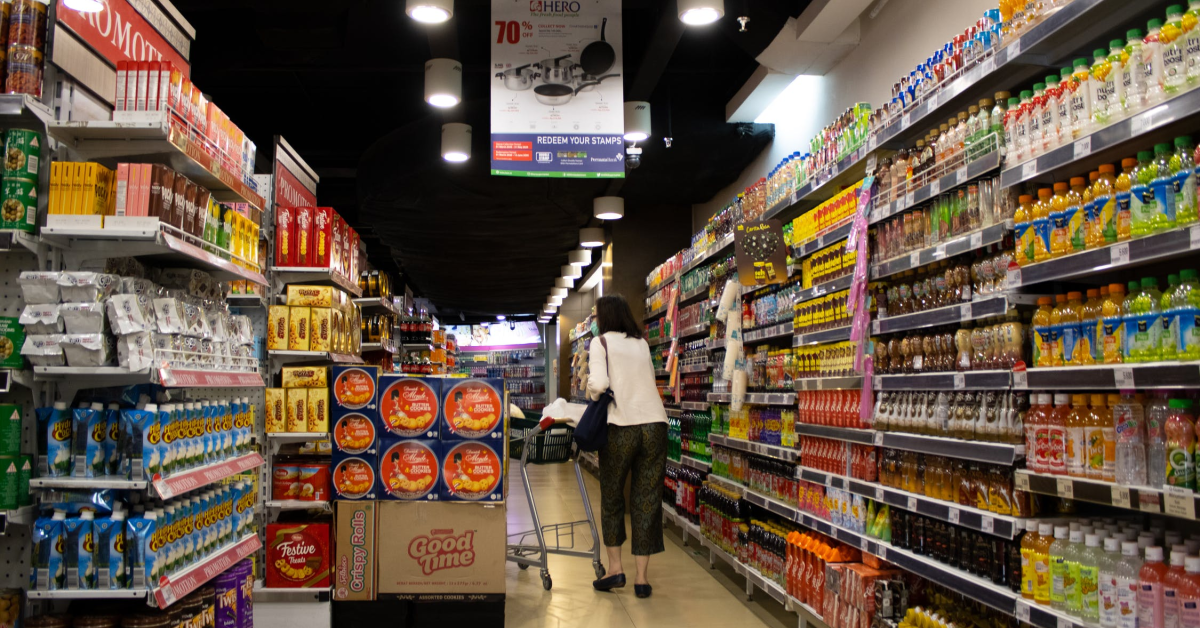 Trenduri din retail în 2022: evoluția în online, noi servicii oferite, cumpărăturile virale pe rețelele sociale și investiția în angajați