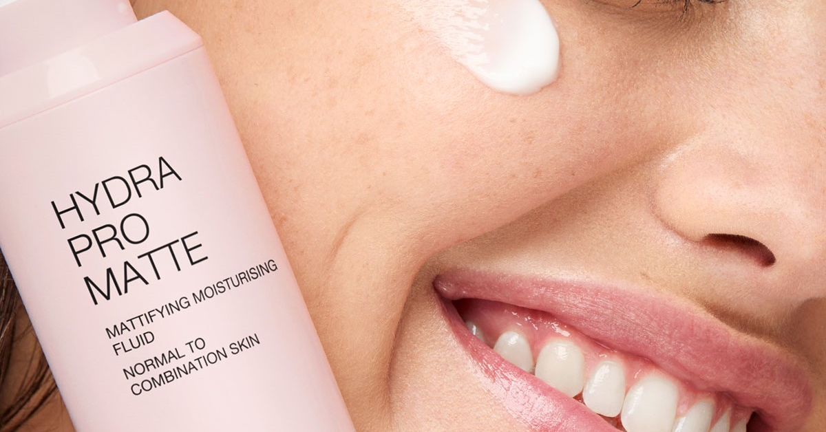Italienii de la Kiko Milano lansează o nouă gamă de produse: ce sunt Hydra Pro Mist și Hydra Pro Serum