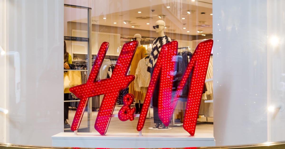 Peste 200 de angajați rămân fără locuri de muncă la H&M. Care este motivul