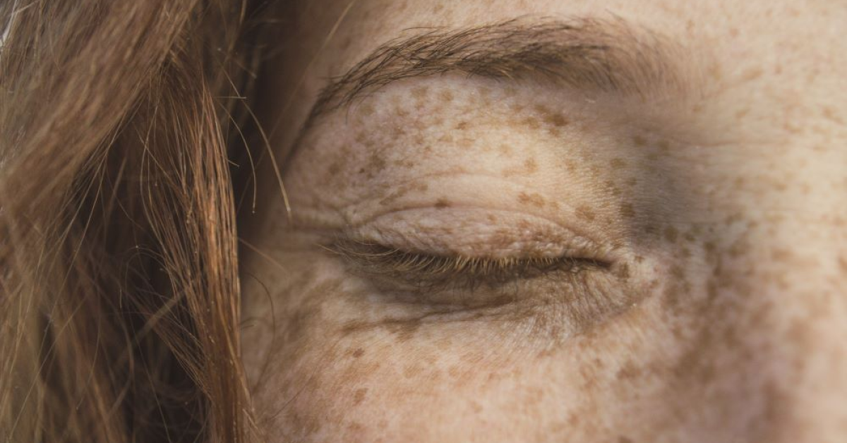Retinolul, ingredientul de aur din produsele cosmetice, limitat de Uniunea Europeană. Care sunt riscurile excesului de vitamina A