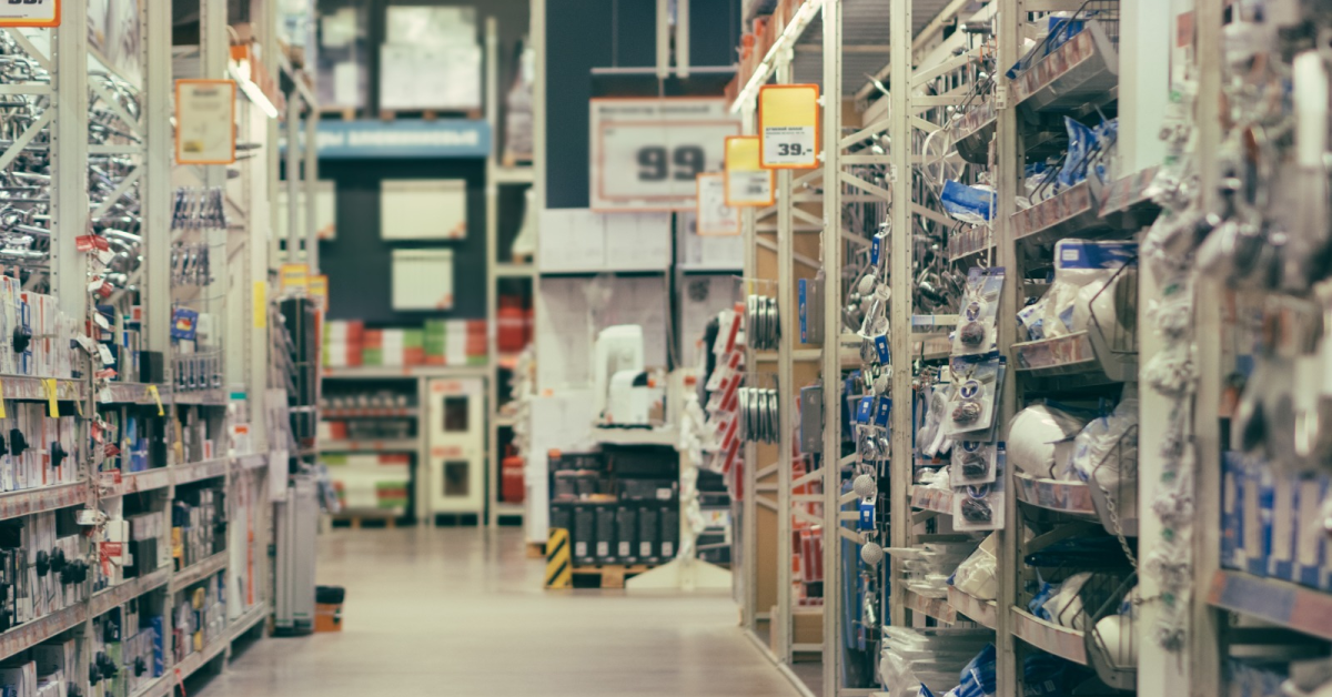 Ce retailer adoptă modelul returului de un an de zile: cum pot fi returnate produsele fără bonul fizic în 2026