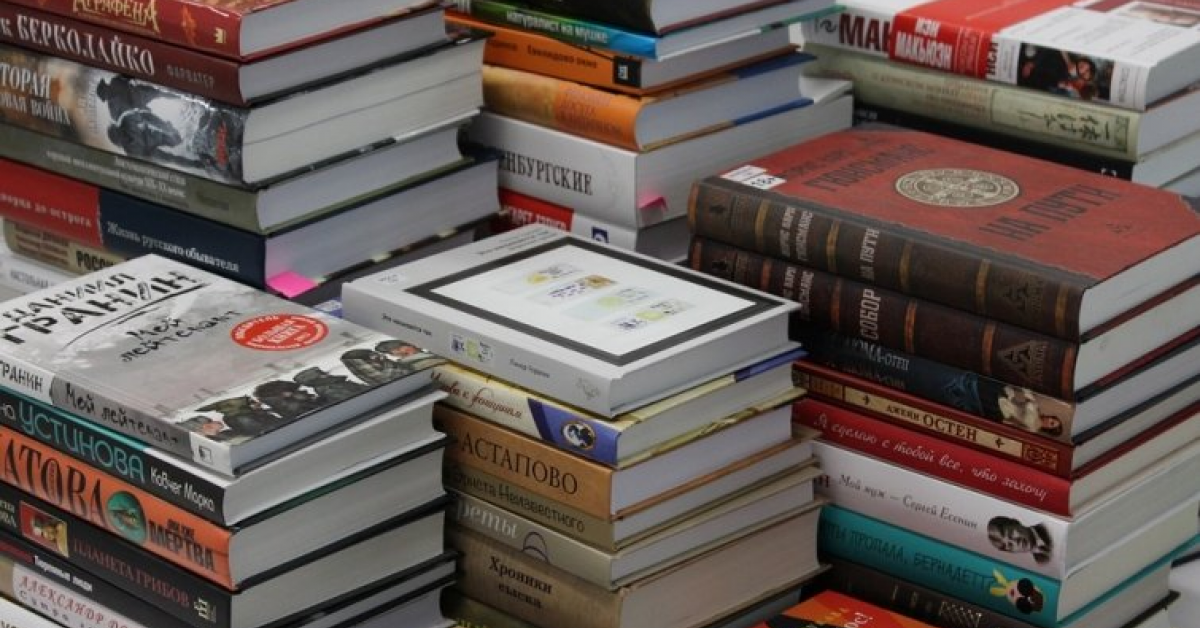 Top cele mai citite carti in 2017 in cadrul retelei de librarii CLB
