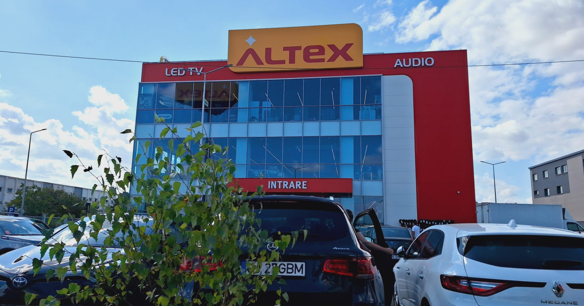 Reduceri MASIVE la Altex: începe campania de Black Friday de iarnă 