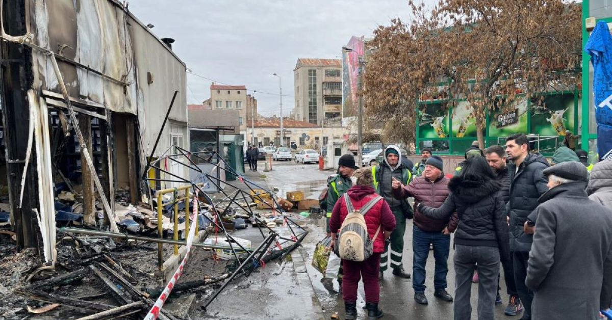 Piața Matache rămâne deschisă: comercianții afectați de incendiu s-au mutat în spațiile libere