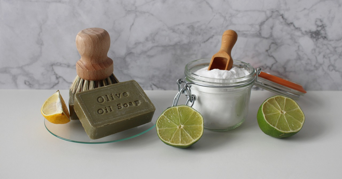 Românii pun un accent tot mai mare pe produsele cosmetice naturale: de ce ingrediente se feresc