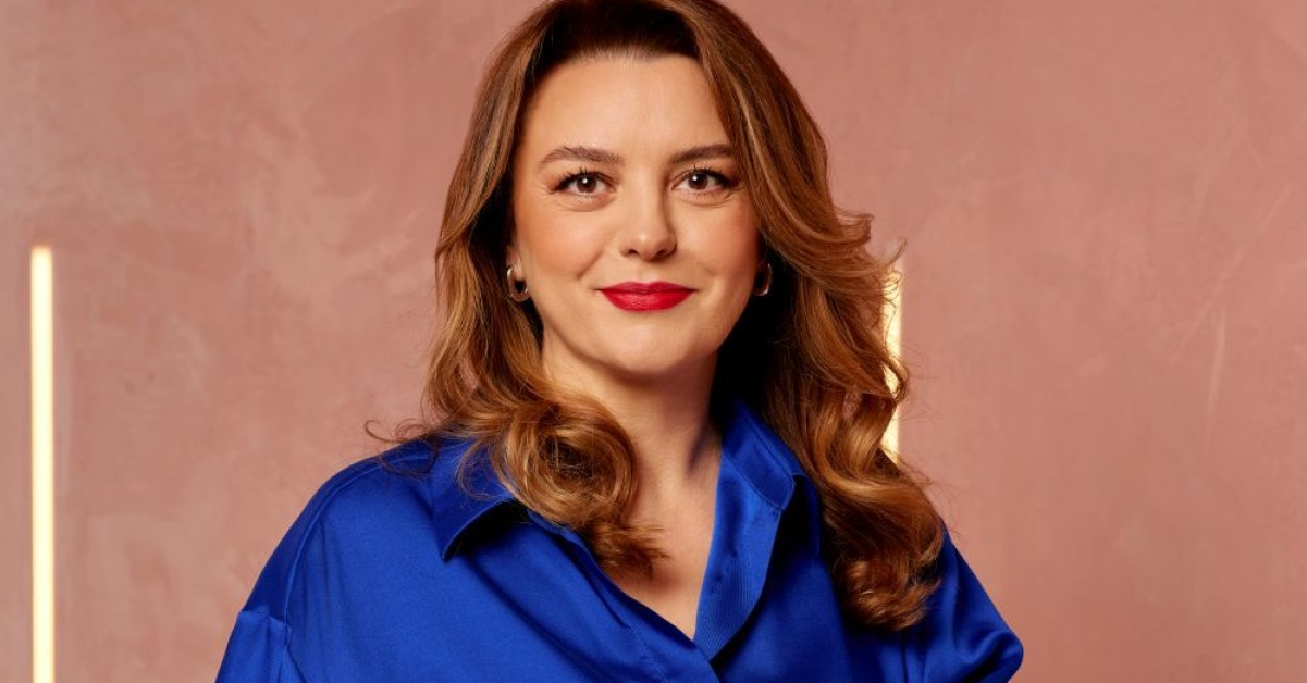 De la prima mascara la poziția de CEO: povestea Roxanei Popescu, femeia care conduce Avon România