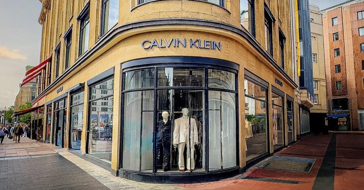 Calvin Klein lansează o colecția dedicată perioadei Valentine's Day. În ce malluri se găsesc produsele