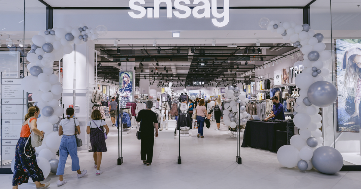 Monkey Flicker gift Sinsay deschide două noi magazine în unitățile comerciale Family Market din  Iași