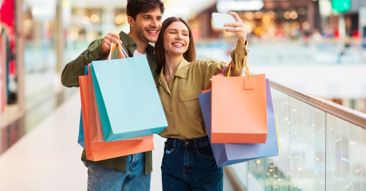 Sezonul reducerilor continuă în mall-urile din București. Ce magazine oferă promoții de până la 70% 