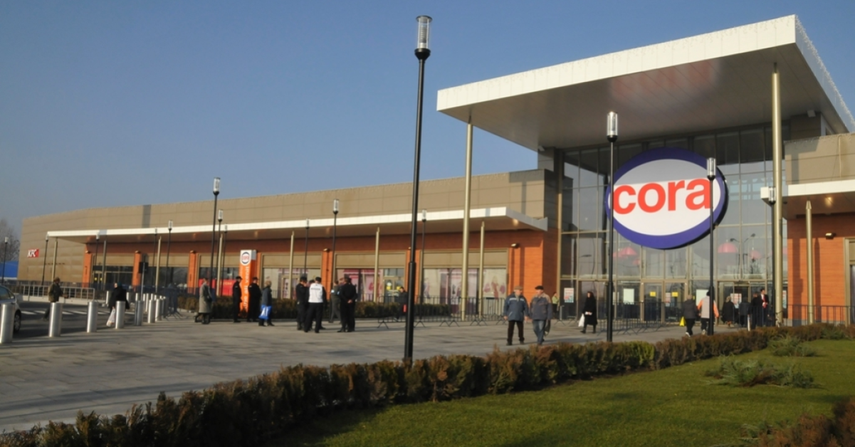 Încă un fost magazin Cora se deschide sub sigla Carrefour 