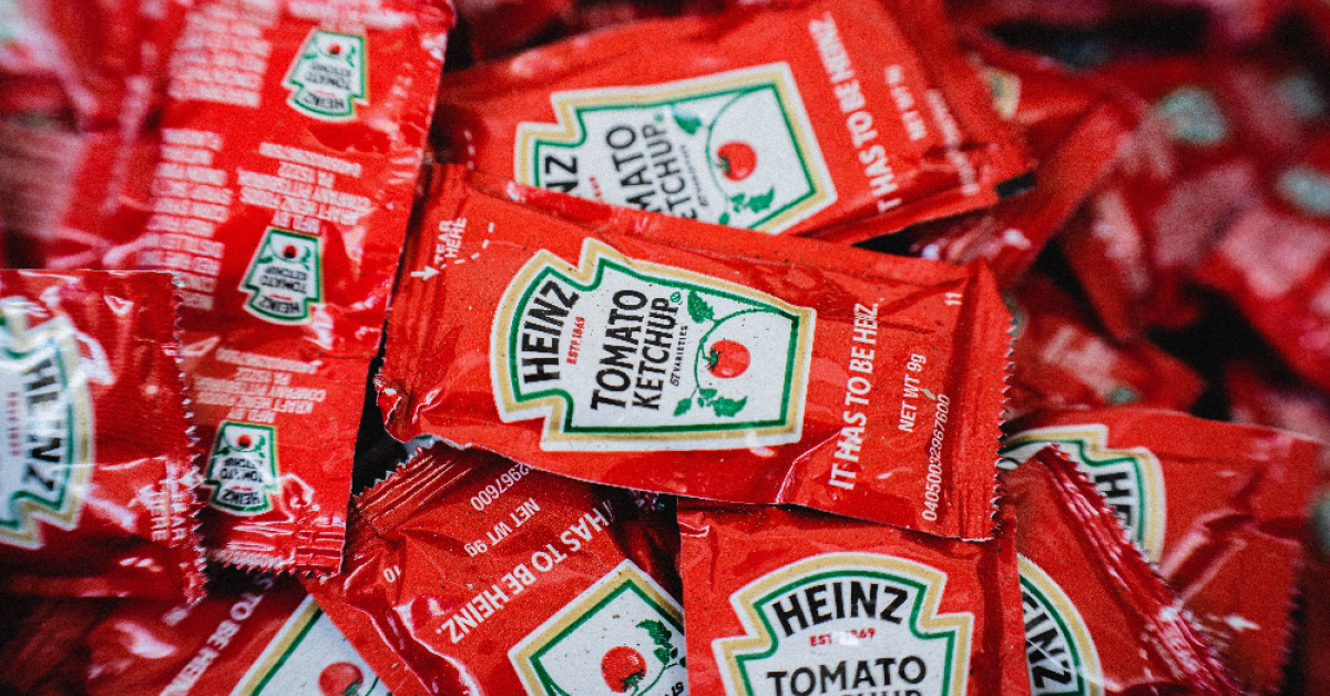 Kraft Heinz amână planurile de a diviza compania în două. De ce a luat această decizie noul CEO