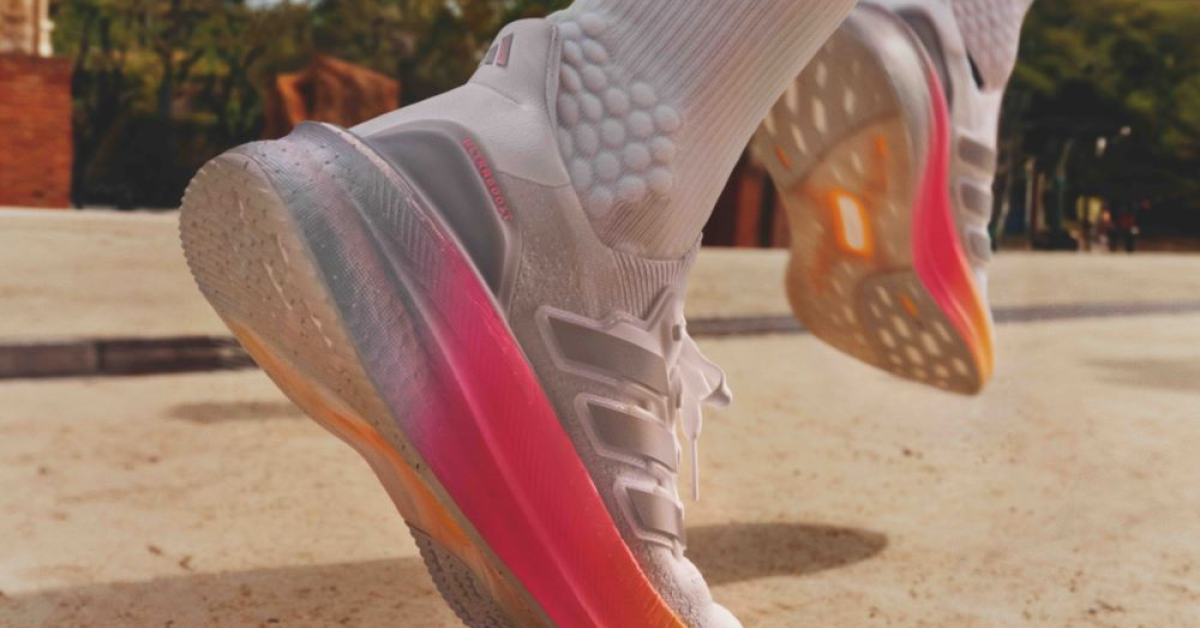 Adidas lansează ULTRABOOST 5, o nouă pereche de încălțări destinată alergătorilor