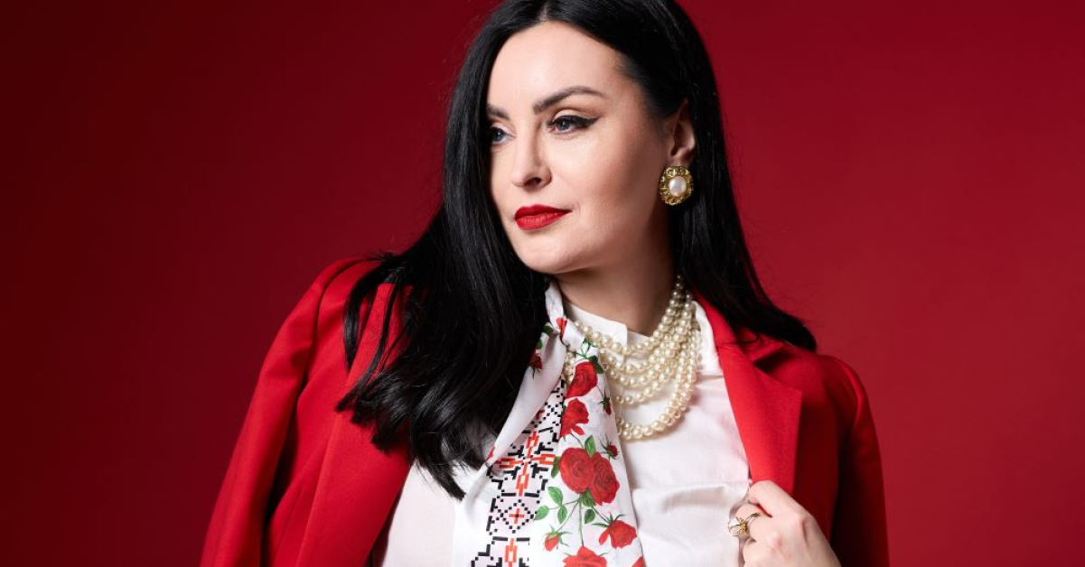 Simbolurile românești, reinterpretate în fashion: brandul Ravelle țintește afaceri de 100.000 de euro în 2026 