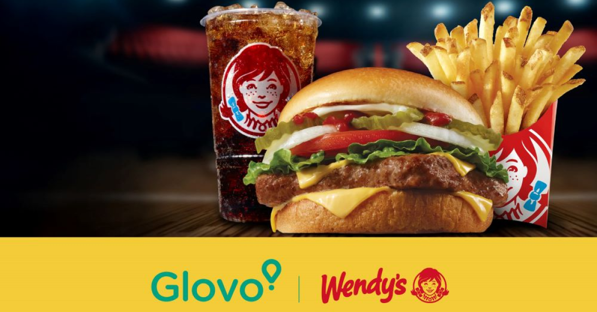Wendy’s bate palma cu Glovo și începe livrarea în România