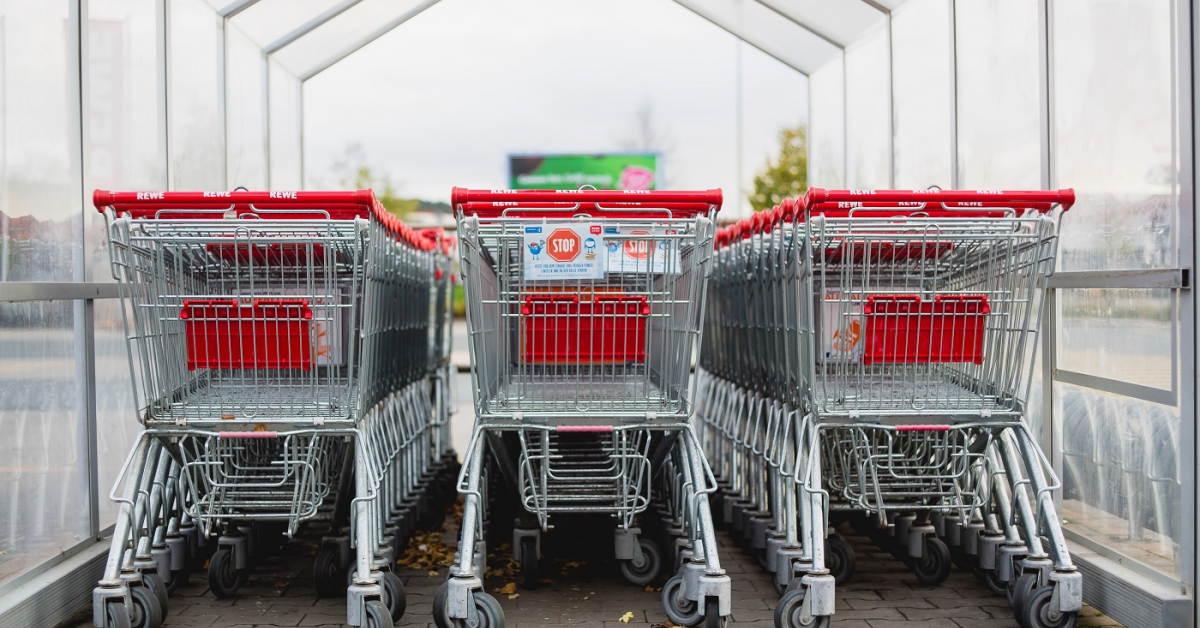 Retailul, printre industriile cu proiecte imobiliare afectate negativ de pandemie în lunile care urmează